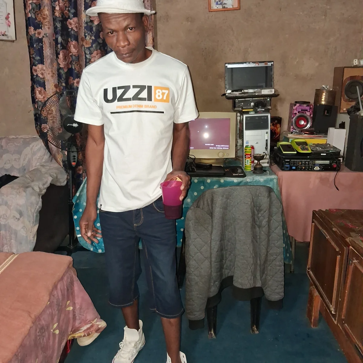 Lizwelakhe, Founder